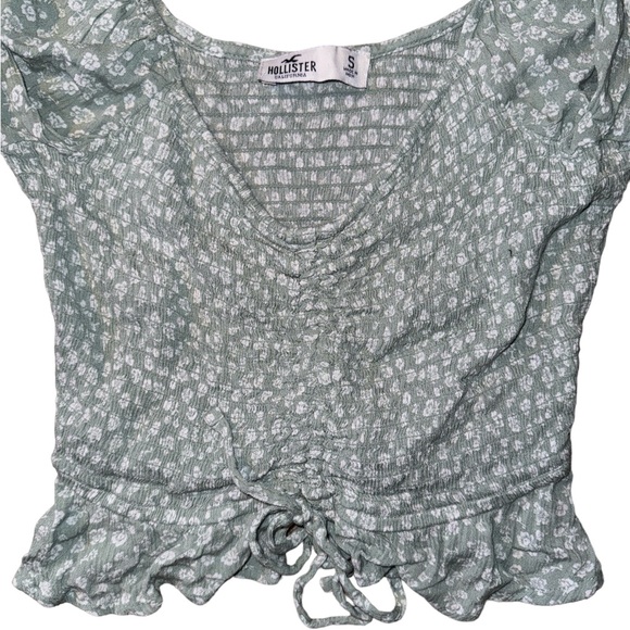 Hollister Sage Green & White Off Shoulder Crop Top Size Small - Picture 4 of 4